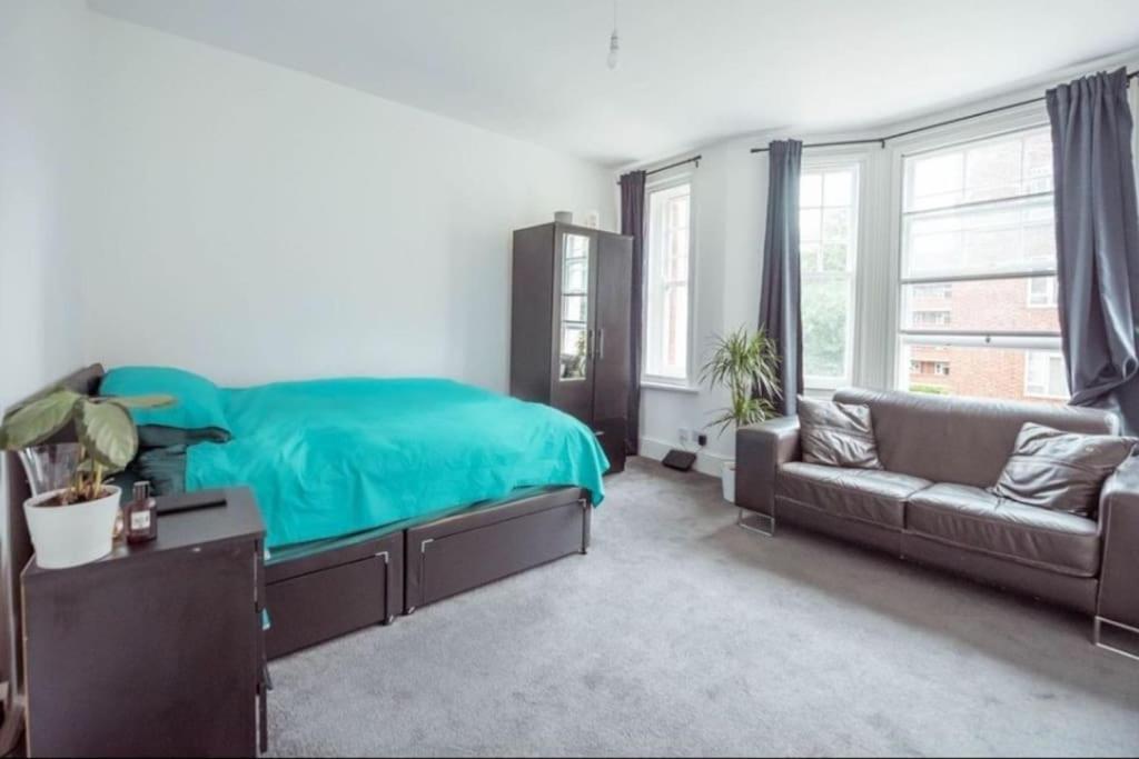 Great Flat Close To Edgware Road London Exterior photo